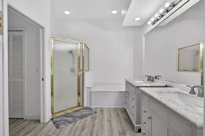 8281 Heritage Club Dr Drive, West Palm Beach, FL 33412 - Photo 17