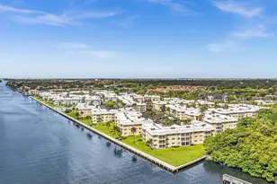 7 Colonial Club Dr, Boynton Beach, FL 33435 - Photo 39