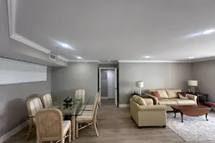 7 Colonial Club Dr, Boynton Beach, FL 33435 - Photo 9