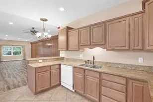 916 Roberts Rd, Delray Beach, FL 33483 - Photo 5