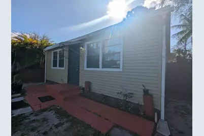 3611 Elizabeth Street, Palm Springs, FL 33461 - Photo 3