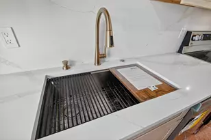 371 W 34th St, Riviera Beach, FL 33404 - Photo 11