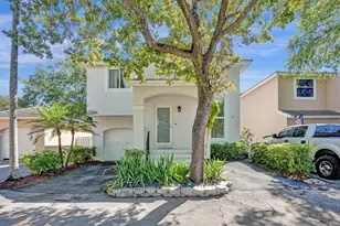 9841 NW 9th Ct, Plantation, FL 33324 - Photo 3