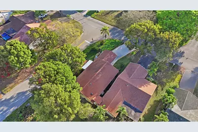 1592 NW 93rd Terrace, Coral Springs, FL 33071 - Photo 35