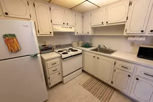 43 Valencia B, Delray Beach, FL 33446 - Photo 13