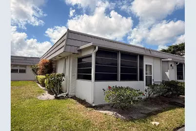 43 Valencia B, Delray Beach, FL 33446 - Photo 3