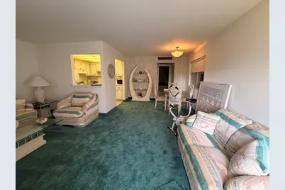 43 Valencia B, Delray Beach, FL 33446 - Photo 11