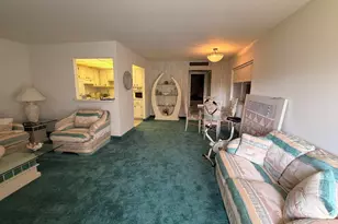 43 Valencia B, Delray Beach, FL 33446 - Photo 11