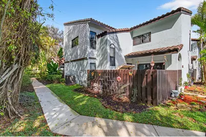 22380 Pineapple Walk Drive, Boca Raton, FL 33433 - Photo 5