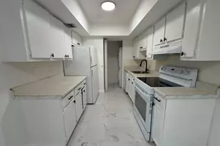 5702 NW 22nd Ct, Lauderhill, FL 33313 - Photo 5