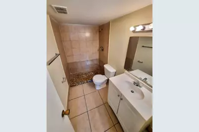 409 Executive Center Drive #208, West Palm Beach, FL 33401 - Photo 5