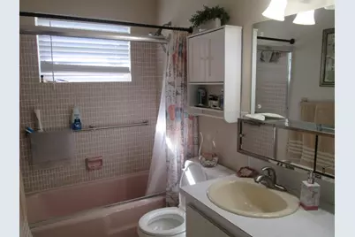 2731 W Barkley Dr Drive W #B, West Palm Beach, FL 33415 - Photo 3