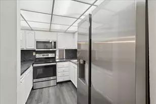 9491 Evergreen Pl, Davie, FL 33324 - Photo 5