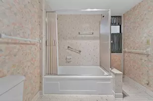 501 SW 11th Pl, Boca Raton, FL 33432 - Photo 17