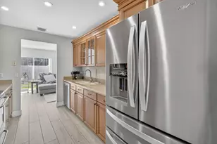 10210 Breezeway Pl, Boca Raton, FL 33428 - Photo 13