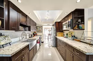 403 Dunwoody Ln, Hollywood, FL 33021 - Photo 13