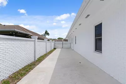 9010 Gardens Glen Circle, Palm Beach Gardens, FL 33418 - Photo 43