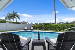 9010 Gardens Glen Cir, Palm Beach Gardens, FL 33418 - Photo 35