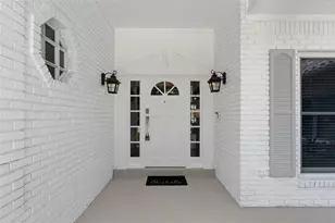 9010 Gardens Glen Cir, Palm Beach Gardens, FL 33418 - Photo 49