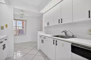 13255 SW 16th Ct, Pembroke Pines, FL 33027 - Photo 27