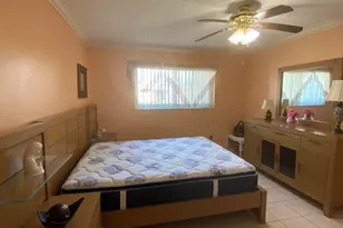 715 Lori Dr, Palm Springs, FL 33461 - Photo 9