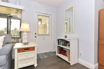 305 Knotty Pine Circle #D-2, Greenacres, FL 33463 - Photo 5