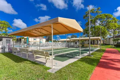 305 Knotty Pine Circle #D-2, Greenacres, FL 33463 - Photo 19