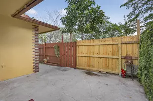 4296 Woodstock Dr, West Palm Beach, FL 33409 - Photo 13