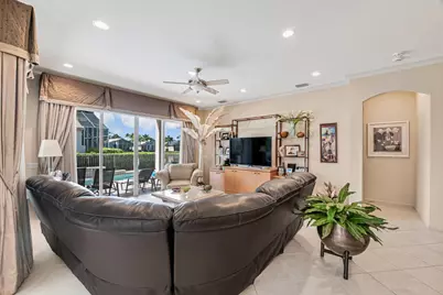 7775 Ocean Sunset Drive, Lake Worth, FL 33467 - Photo 33