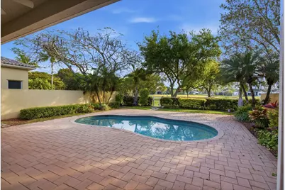 2466 Bay Isle Court, Weston, FL 33327 - Photo 39