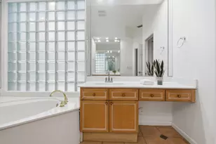 2466 Bay Isle Ct, Weston, FL 33327 - Photo 21