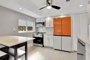 400 SE 5th Ct, Pompano Beach, FL 33060 - Photo 11