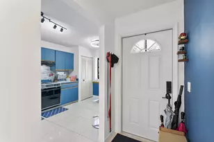 153 Meadows Dr, Boynton Beach, FL 33436 - Photo 3