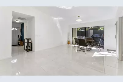 153 Meadows Drive, Boynton Beach, FL 33436 - Photo 11