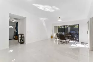 153 Meadows Dr, Boynton Beach, FL 33436 - Photo 11