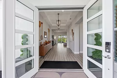 10639 Vineyard Drive, Port Saint Lucie, FL 34987 - Photo 5