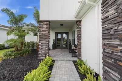 10639 Vineyard Drive, Port Saint Lucie, FL 34987 - Photo 3
