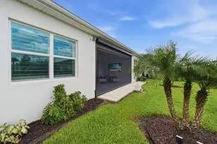 10639 Vineyard Dr, Port Saint Lucie, FL 34987 - Photo 57
