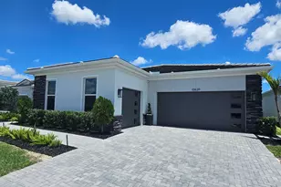 10639 Vineyard Dr, Port Saint Lucie, FL 34987 - Photo 3