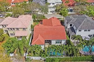 1294 Camellia Cir, Weston, FL 33326 - Photo 3