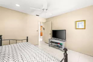 6041 Kings Gate Cir, Delray Beach, FL 33484 - Photo 15