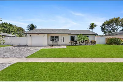 9750 Alaska Circle, Boca Raton, FL 33434 - Photo 5