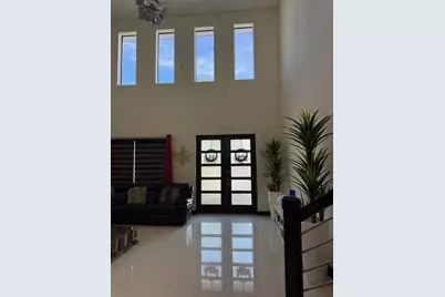 8810 NW 155th Terrace, Miami Lakes, FL 33018 - Photo 9