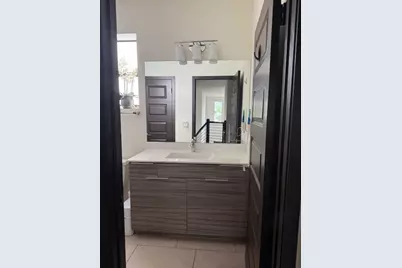 8810 NW 155th Terrace, Miami Lakes, FL 33018 - Photo 3