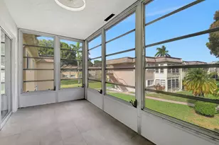 702 Lori Dr, Palm Springs, FL 33461 - Photo 13