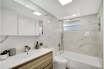 702 Lori Drive #194, Palm Springs, FL 33461 - Photo 9