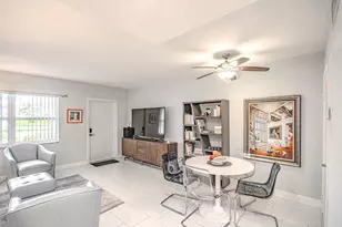 660 Glouchester St, Boca Raton, FL 33487 - Photo 3