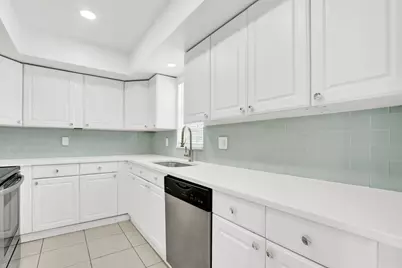 10249 N Military Trail #Apt 201, Palm Beach Gardens, FL 33410 - Photo 1