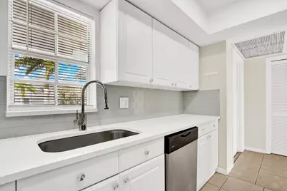 10249 N Military Trail #Apt 201, Palm Beach Gardens, FL 33410 - Photo 5