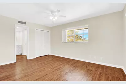 10249 N Military Trail #Apt 201, Palm Beach Gardens, FL 33410 - Photo 11